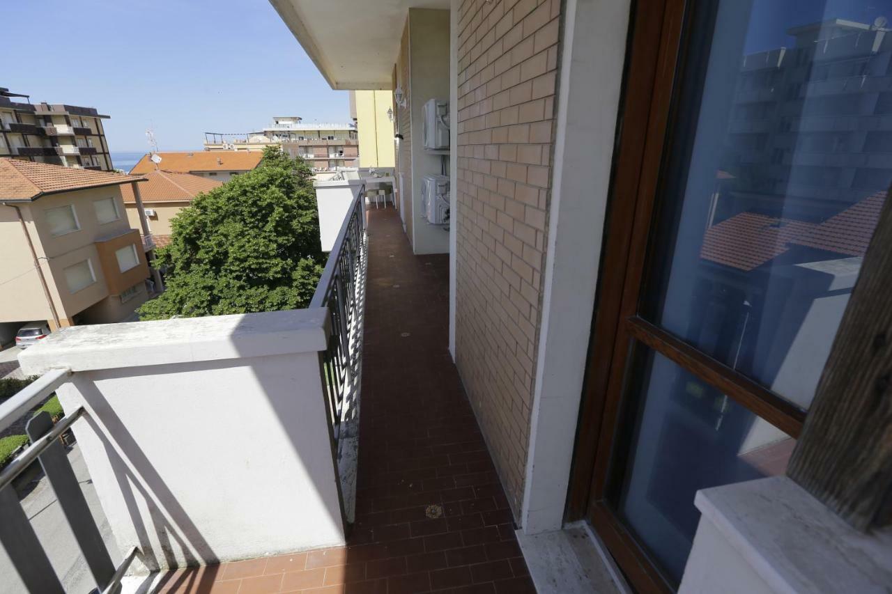 Appartamenti Feel Good Rimini Exterior foto